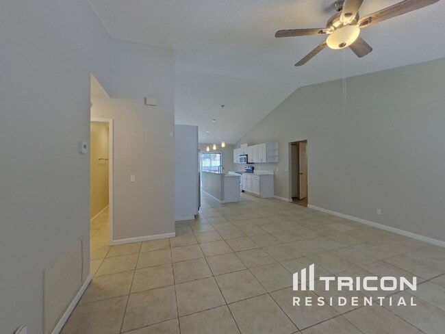 Building Photo - 10206 Deepbrook Dr