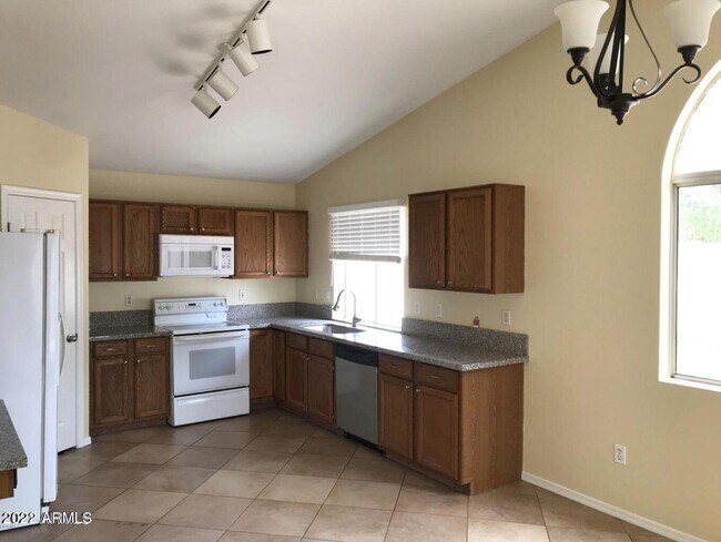 Foto del edificio - 8856 W Christopher Michael Ln