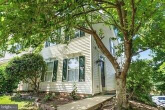 Building Photo - 20430 Herring Pond Terrace
