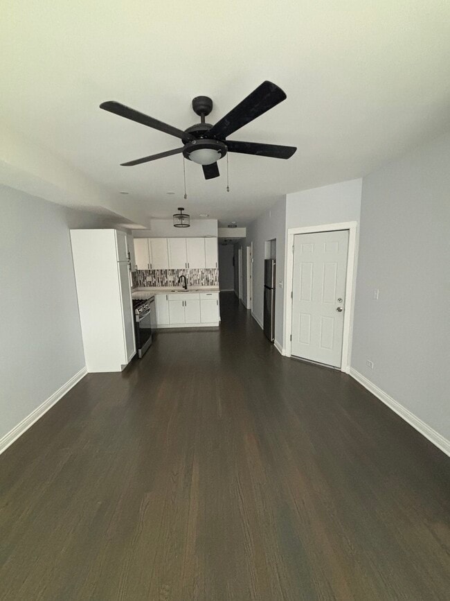 Foto del edificio - 7240 S Cornell Ave