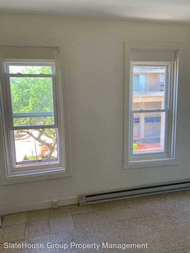Foto principal - 331-333 Washington St