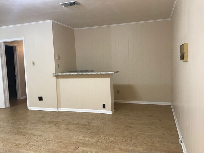 Foto del edificio - 1.5 ACRE LOT IN HAUGHTON
