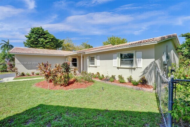 Building Photo - 4103 NW 75th Ave