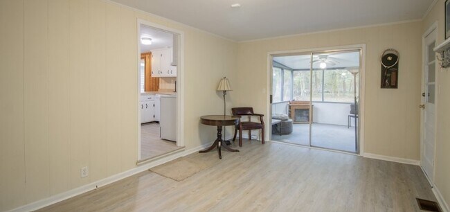 Building Photo - 240 Adams Rd