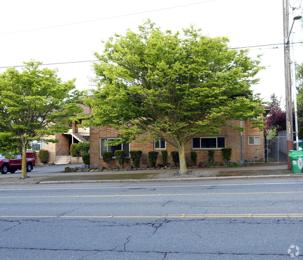 Kelly Court Apartments Seattle