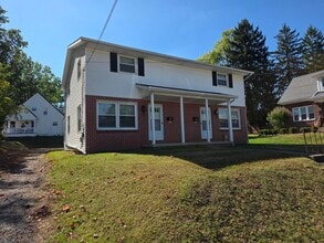 Building Photo - 713-713 Fairbanks St