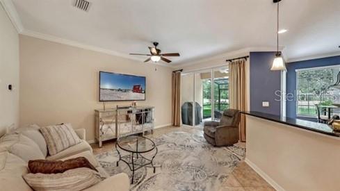 Foto del edificio - 8128 Villa Grande Ct