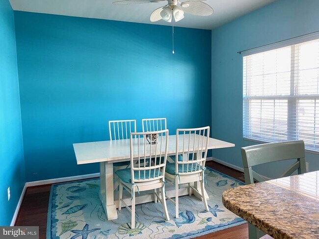 Building Photo - 20997 Brunswick Ln