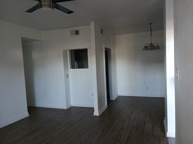 Foto del edificio - 9009 Richmond Ave