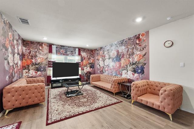 Foto del edificio - 205 FieldTrail Ln