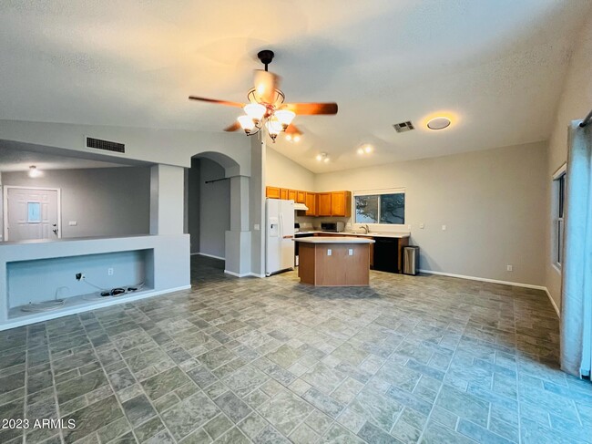 Building Photo - 4336 E Campo Bello Dr