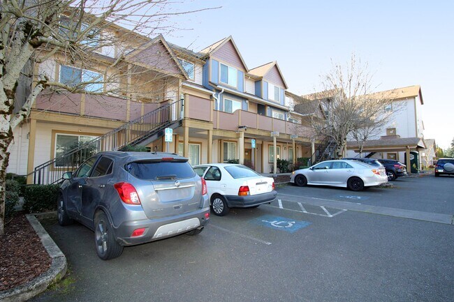 Foto del edificio - Elaine Station Apartments