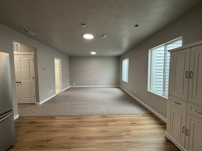 Foto del edificio - 5375 N Sulley Way