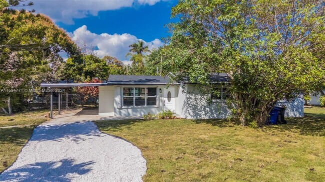 Foto del edificio - 1307 NW 16th St