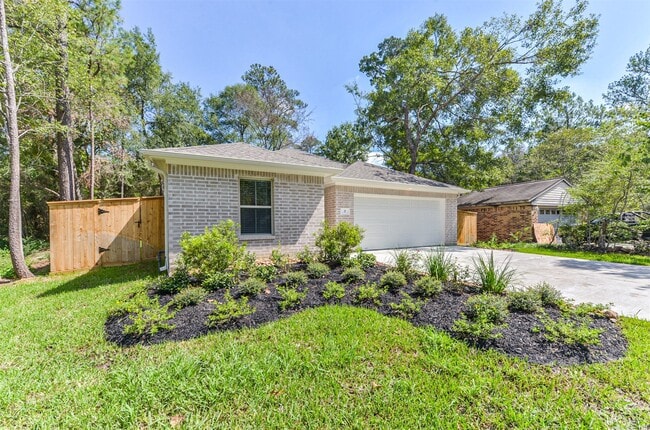 Building Photo - 2 N Circlewood Glen