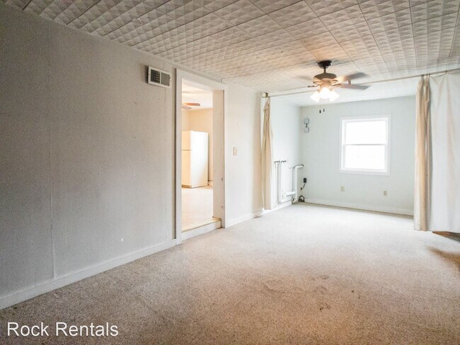 Building Photo - 3 br, 1 bath House - 1606 E 6th Ave