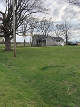 Building Photo - 807 Burr Oak Rd