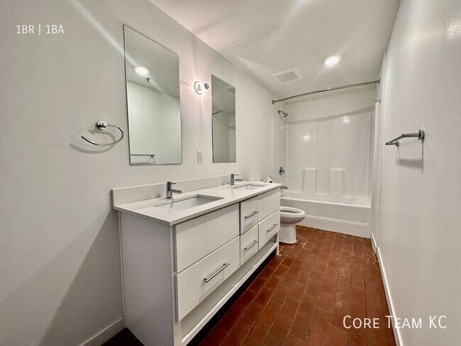 Foto del edificio - 1180 E 30th St