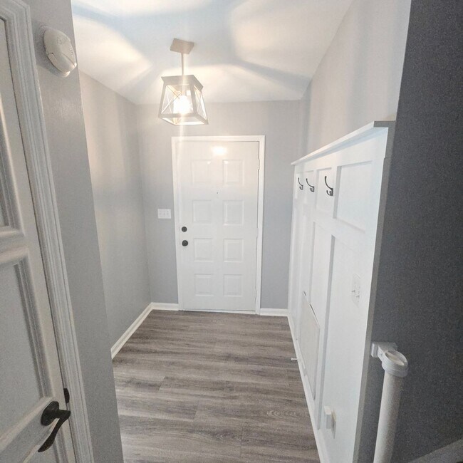 Building Photo - 2319 Kala St