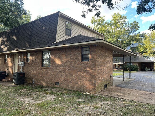 Foto del edificio - 1803 Thomas Ln