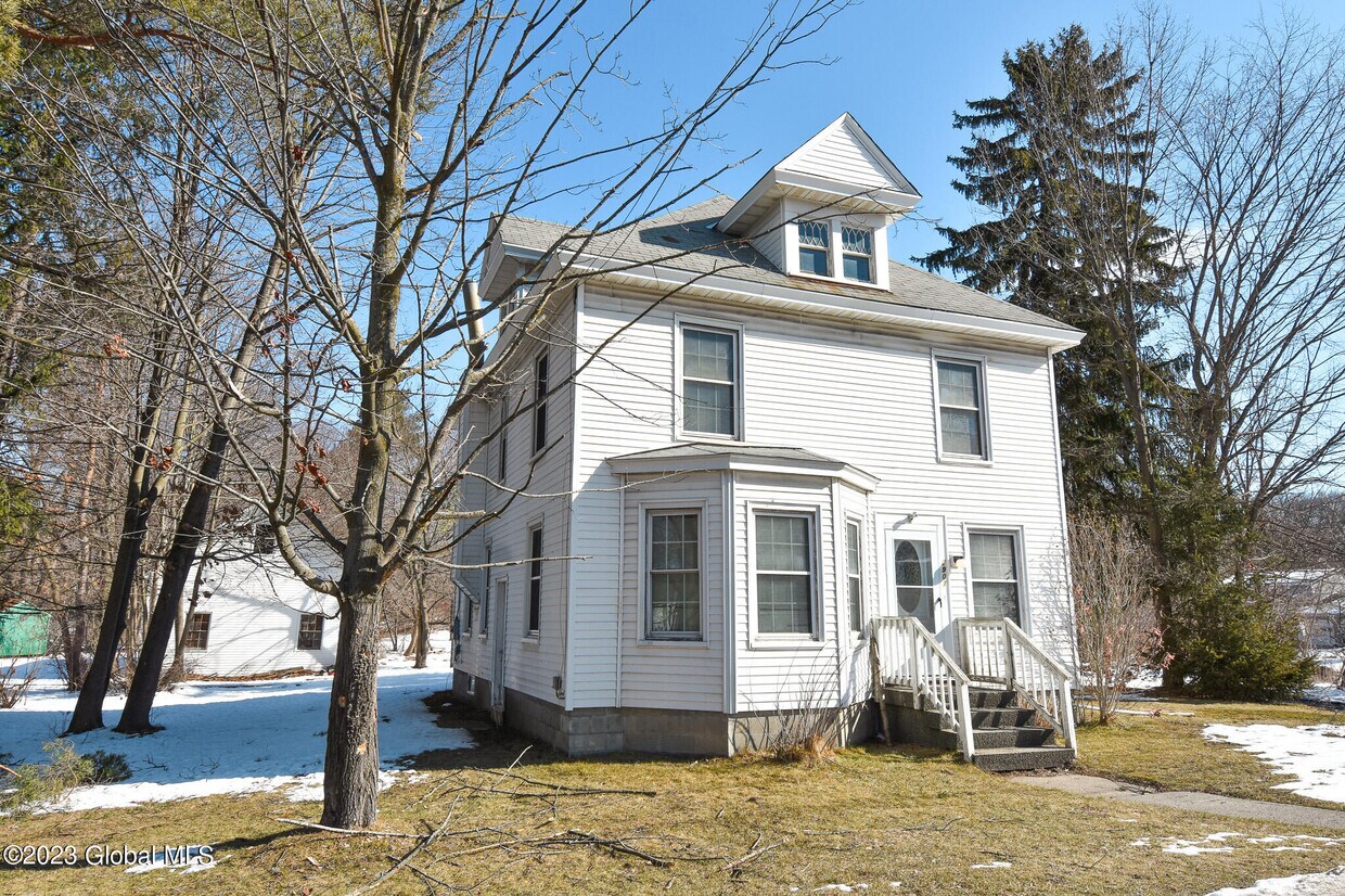 2901 TroySchenectady Rd, Niskayuna, NY 12309 House Rental in Niskayuna, NY