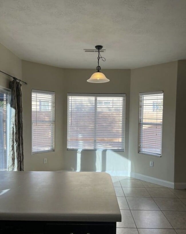 Building Photo - Charming 3 Bed, 2 Bath Home in Washington, UT