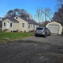 Building Photo - 4966 Collins Dr