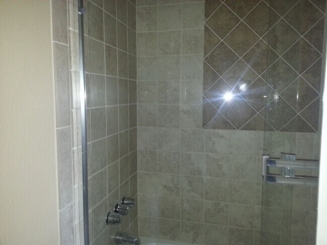 Foto del edificio - 2 bed/ 1 bath townhouse with garage in Santee