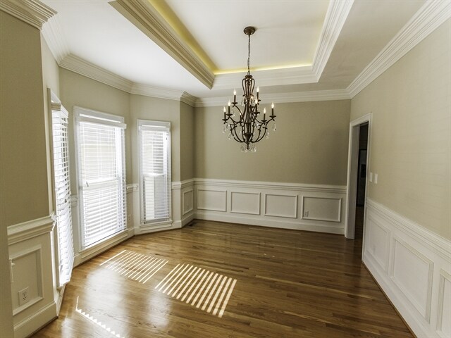 Building Photo - 7841 Seton House Ln