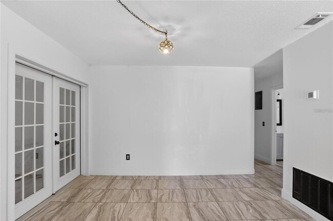 Building Photo - 8071 Rhea Cir