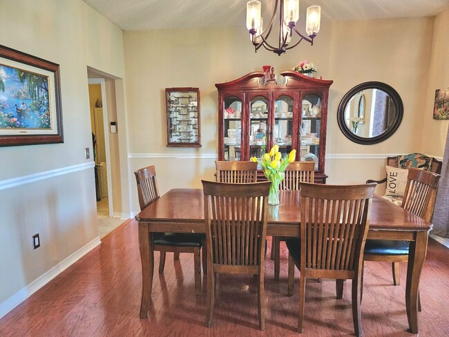 Building Photo - Breathtaking 4/3 Perdido Home, 2,700 sq ft...