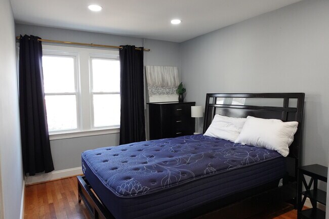 Foto del edificio - 1228 18th St NE