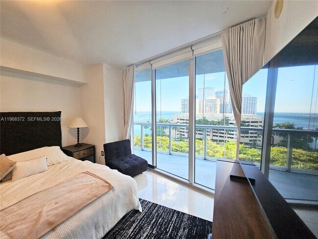 Foto del edificio - 495 Brickell Ave
