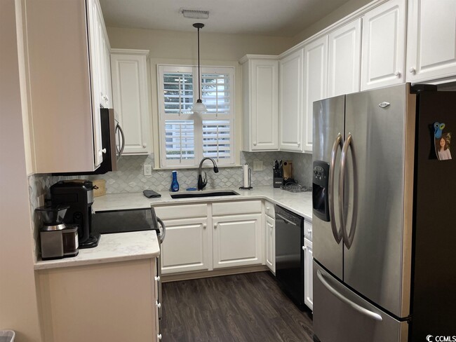 Foto del edificio - 4369 Willoughby Ln