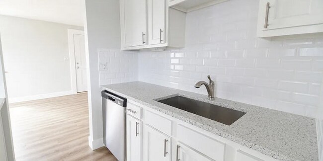 Foto del edificio - 1725 Fenton St