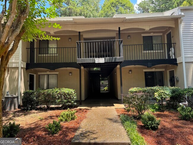 Foto del edificio - 5005 Wingate Way
