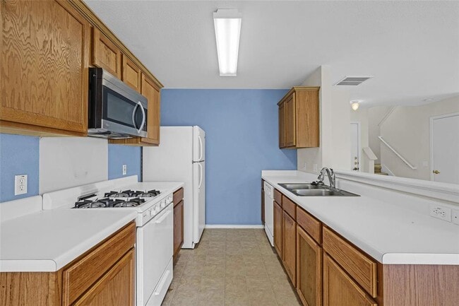 Building Photo - 5509 Bentsen Ln