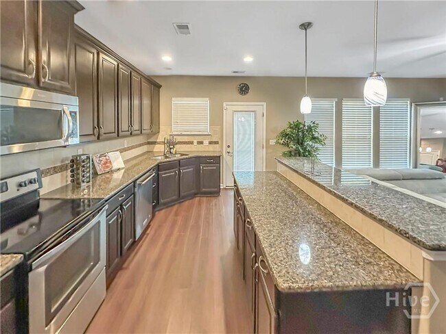 Foto del edificio - 278 Willow Point Cir
