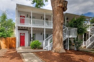 Building Photo - 4409 Umatilla St