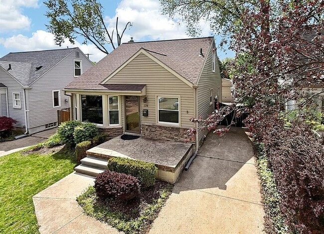Foto del edificio - 3311 Ellwood Ave