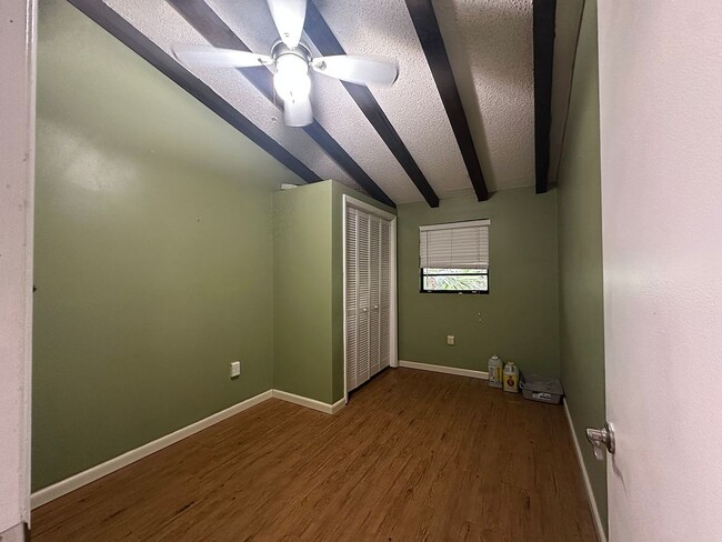 Building Photo - 30436 Poinciana Rd