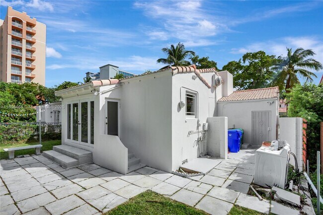 Foto del edificio - 347 SW 31st Rd