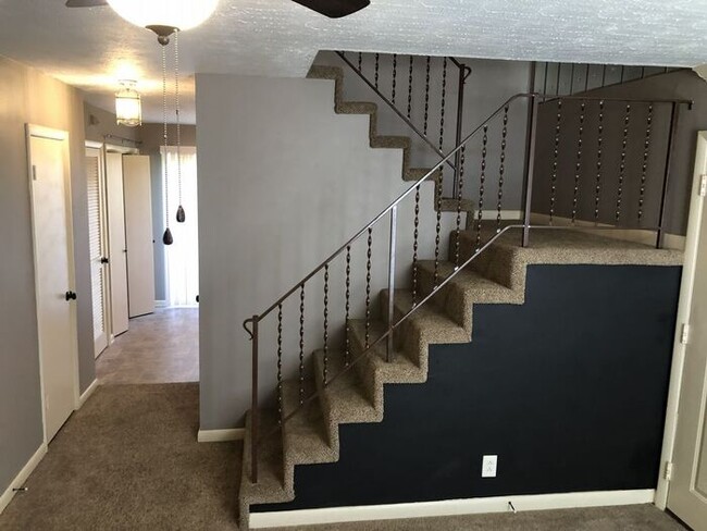 Building Photo - 2426 Fairbrook Drive.