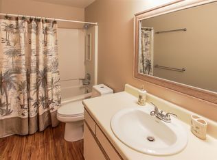 Building Photo - Amazing views from Lakeside condo!