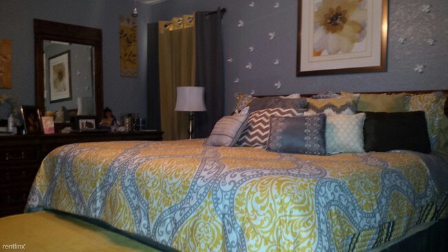 Foto del edificio - 4 br, 2.5 bath House - 8308 Willow Creek Blvd