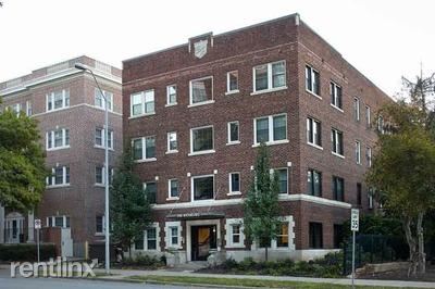 Primary Photo - 405 E Armour Blvd