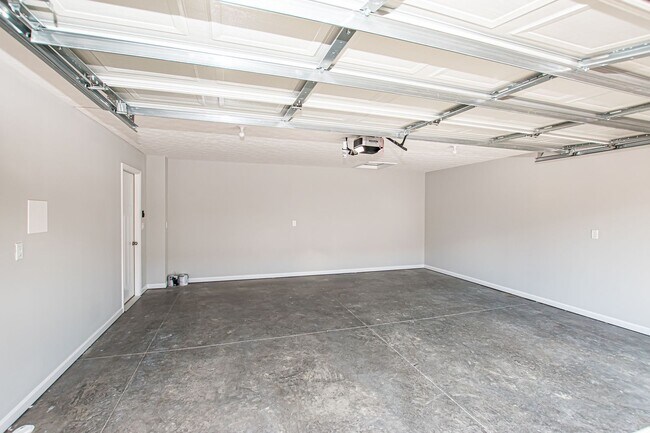 Foto del edificio - 418 Eagle Pointe Dr