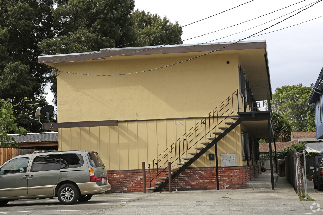Building Photo - 6115 Foothill Blvd
