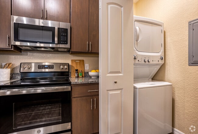 Interior Photo - The Residences at Creighton Waterway