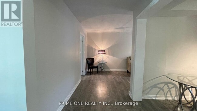 Building Photo - 164 Meadowvale Rd